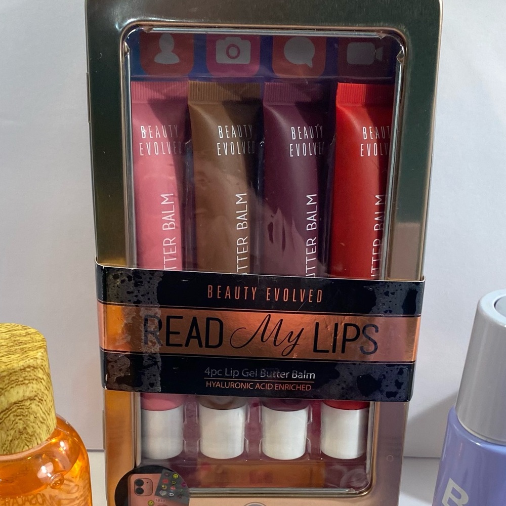 Lot of 18 Beauty Essentials Skincare Lip Eyeliner Bath Nails Tarte Bubble KISS - Picture 9 of 17